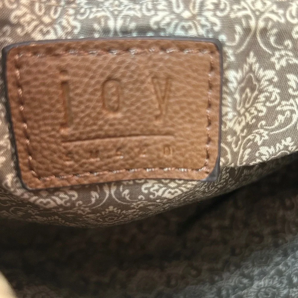 JOY Susan Faux Leather‎ Crossbody Bag Brown Textured Adjustable Strap Zip Boho